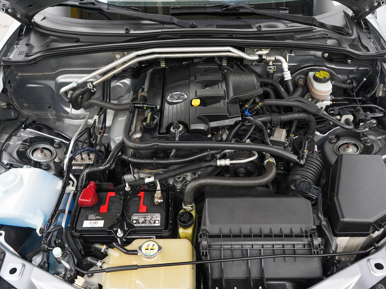 Used 2010 MAZDA MX-5 Miata Sport w/ Convenience Pkg RWD image 23