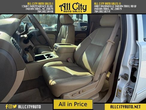 Used 2011 GMC Yukon SLT w/ SLT-2 Equipment Package image 9