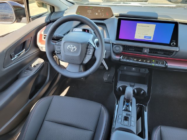 New 2027 Toyota Prius Plug-In Hybrid FWD image 7
