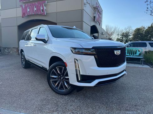 Used 2022 Cadillac Escalade ESV Sport w/ Touring Package image 1