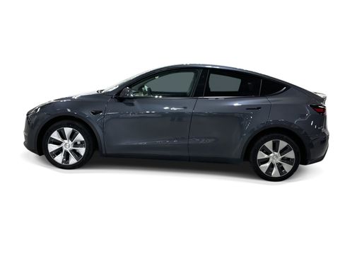 Certified 2023 Tesla Model Y Long Range AWD/4WD image 3