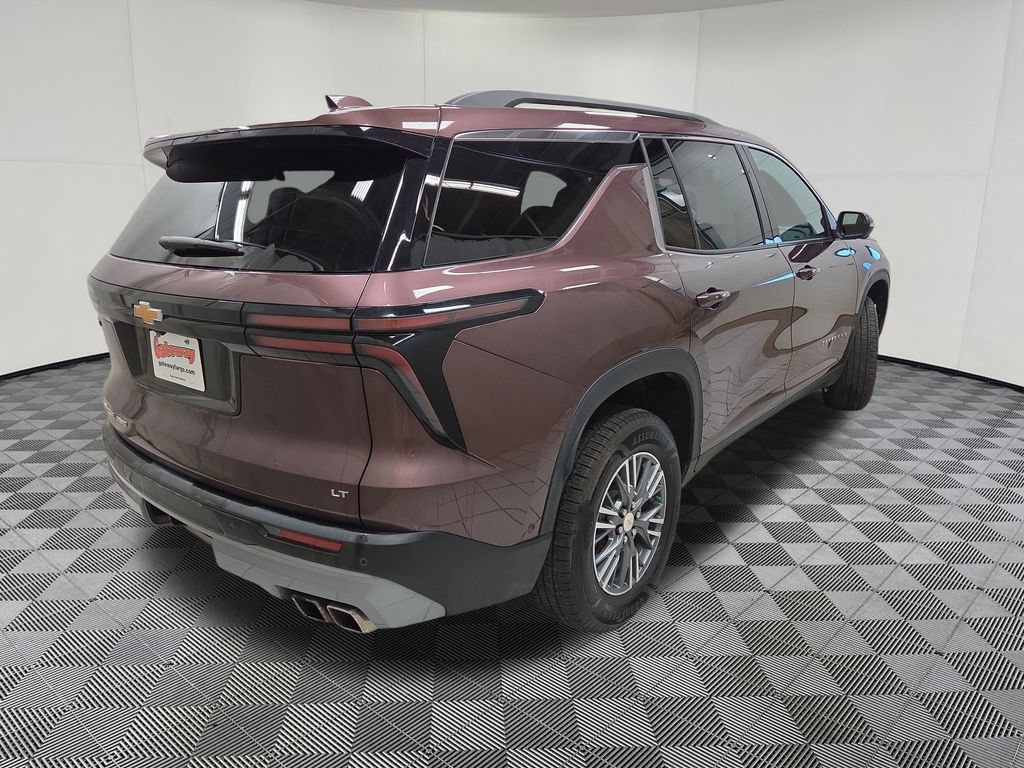 Used 2024 Chevrolet Traverse LT w/ Enhanced Driving Package AWD/4WD image 4