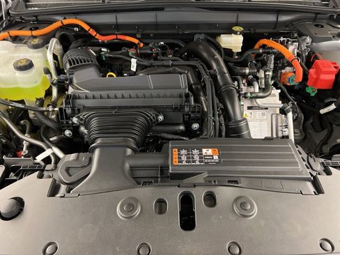 Used 2025 Lincoln Nautilus Premier image 40