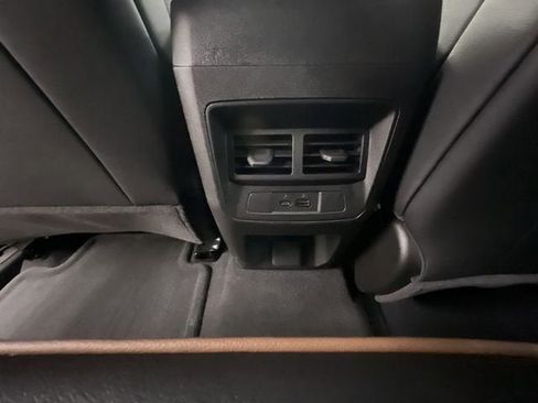 Used 2025 GMC Canyon AT4 image 21