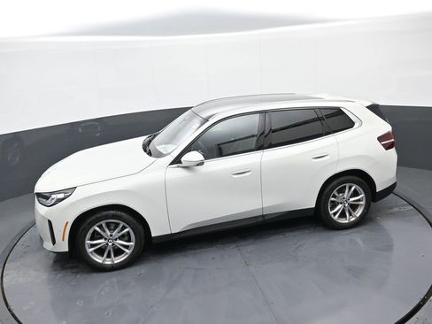 New 2025 BMW X3 xDrive30i w/ Premium Package image 33