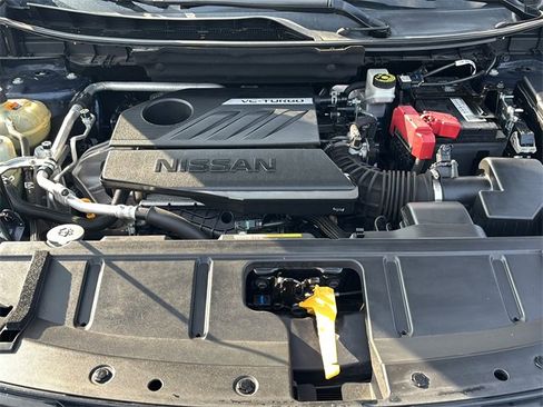 Used 2023 Nissan Rogue SV image 12