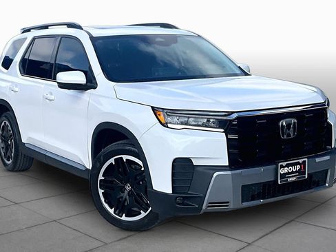 Used 2026 Honda Pilot image 3