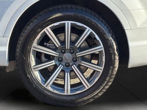 Used 2017 Audi Q7 3.0T Premium Plus image 11