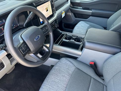 New 2026 Ford F250 XLT w/ XLT Premium Package image 9