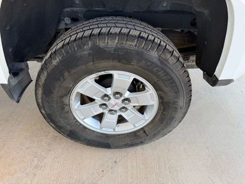 Used 2016 GMC Canyon 2WD Crew Cab w/ Convenience Package image 5