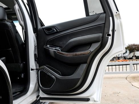 Used 2019 Chevrolet Tahoe LT image 47