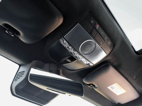 Used 2020 Mercedes-Benz G 550 image 27