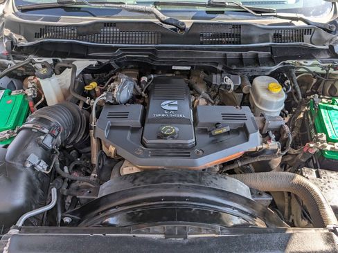 Used 2016 RAM 2500 SLT w/ Luxury Group AWD/4WD image 10