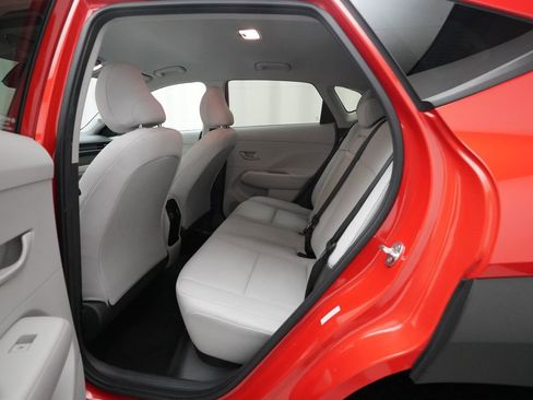 Used 2024 Hyundai Kona SEL AWD/4WD image 15