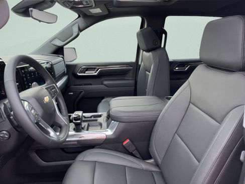 New 2026 Chevrolet Silverado 1500 LTZ w/ LTZ Premium Package image 11