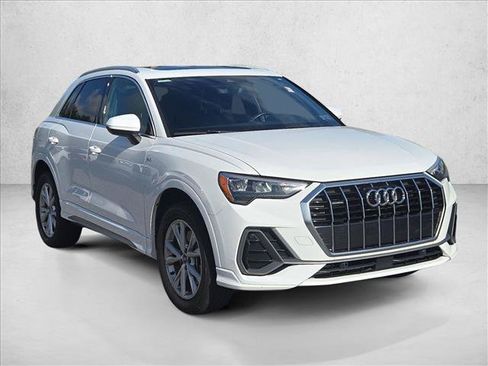 Used 2021 Audi Q3 2.0T Premium AWD/4WD image 3