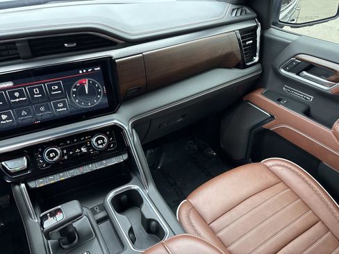 Certified 2025 GMC Sierra 1500 Denali Ultimate image 29