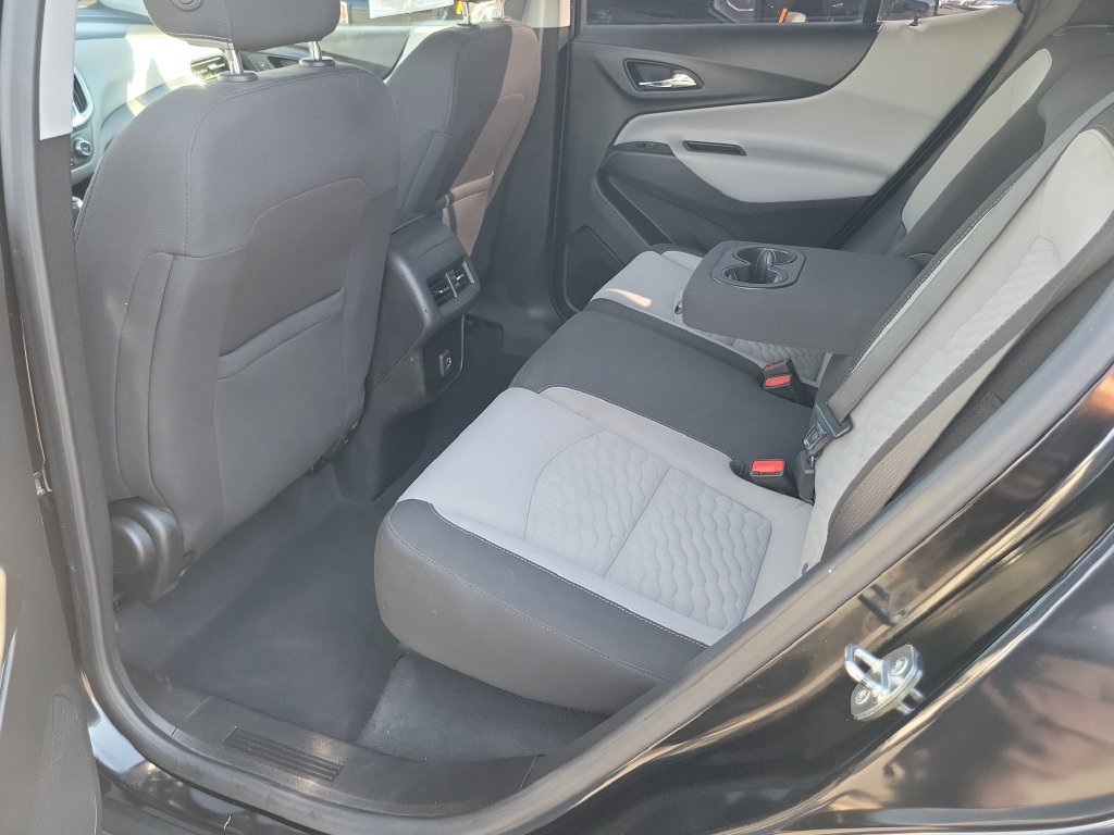 Used 2021 Chevrolet Equinox LS FWD image 18
