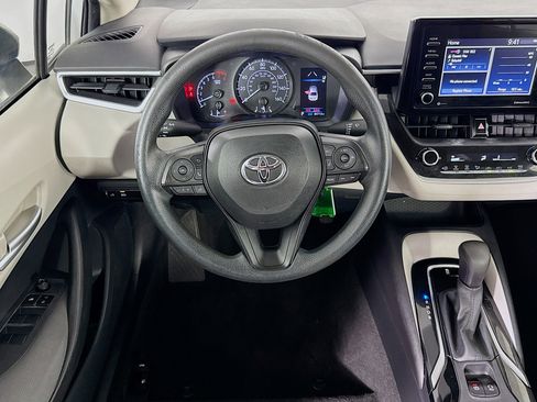 Used 2021 Toyota Corolla L FWD image 16