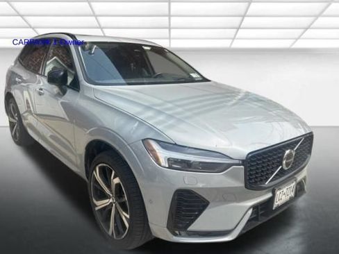 Used 2024 Volvo XC60 B5 Ultimate w/ Protection Package Premier AWD/4WD image 1