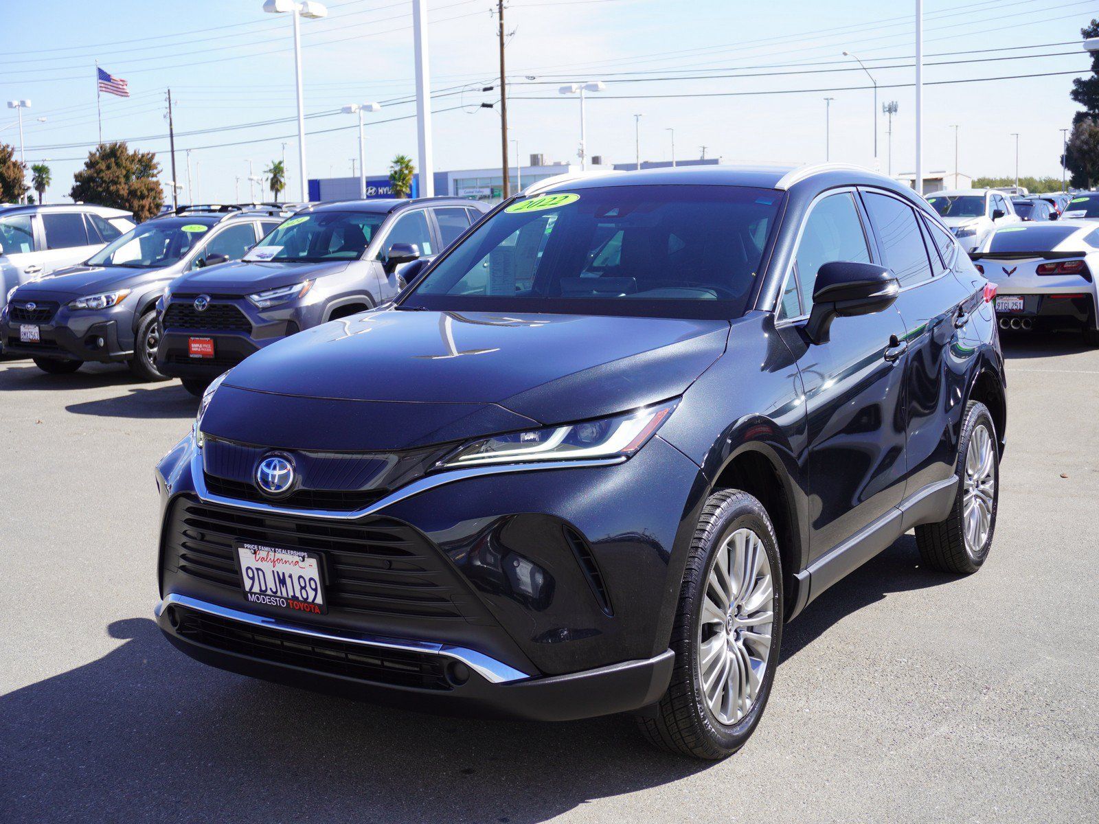 Used 2022 Toyota Venza XLE AWD/4WD image 5