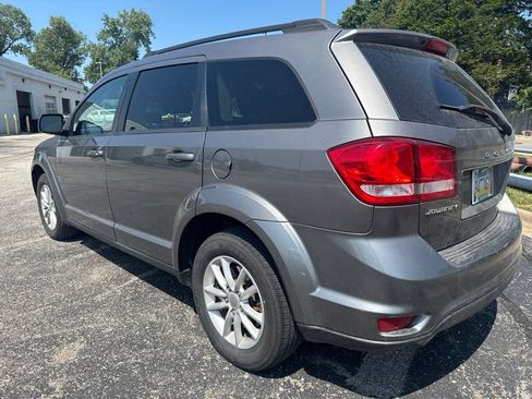 Used 2013 Dodge Journey SXT w/ Flexible Seating Group FWD image 3