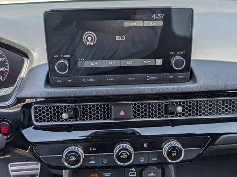 Used 2022 Honda Civic Sport image 16