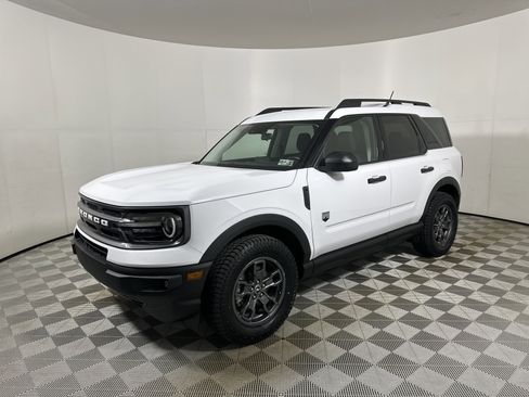 Used 2023 Ford Bronco Sport Big Bend w/ Convenience Package image 3