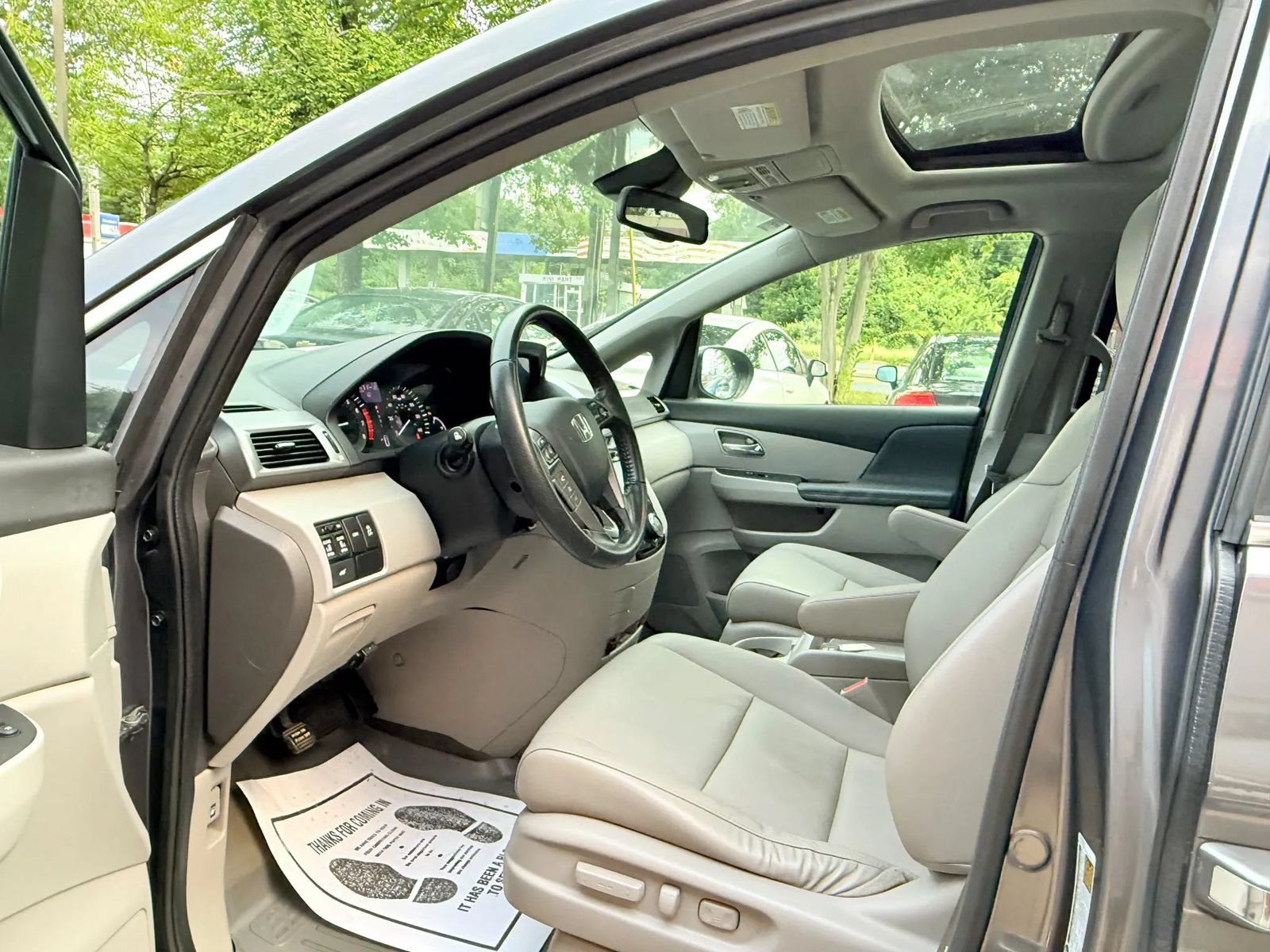 Used 2014 Honda Odyssey EX-L image 10