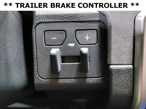 Used 2025 Toyota 4Runner Trailhunter image 11