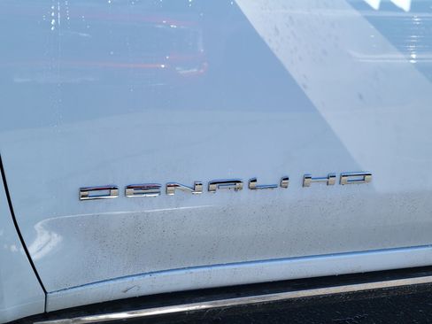 New 2026 GMC Sierra 3500 Denali w/ Denali Reserve Package AWD/4WD image 11
