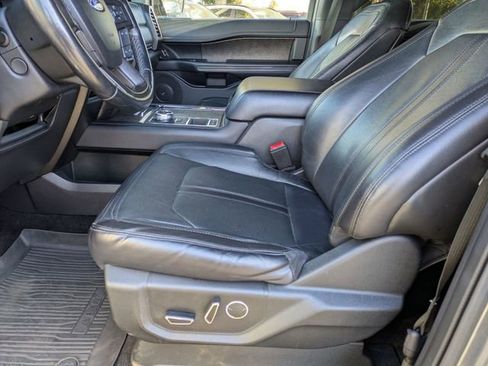 Used 2018 Ford Expedition Limited w/ Equipment Group 302A image 10