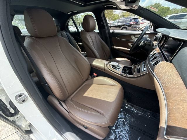 Used 2018 Mercedes-Benz E 300 4MATIC image 26