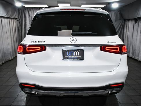 Used 2023 Mercedes-Benz GLS 580 4MATIC image 5
