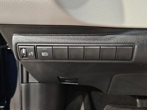 Used 2022 Toyota Corolla LE image 24