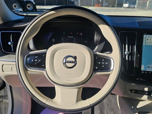 Certified 2025 Volvo XC60 T8 Ultra w/ Protection Package Premier image 21