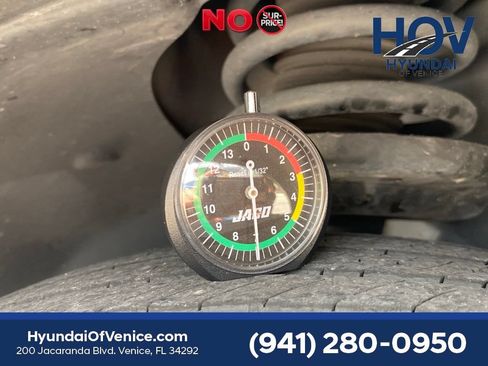 Used 2013 Cadillac SRX Performance FWD image 50