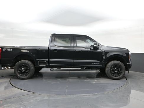 New 2026 Ford F250 Lariat w/ Black Appearance Package AWD/4WD image 26