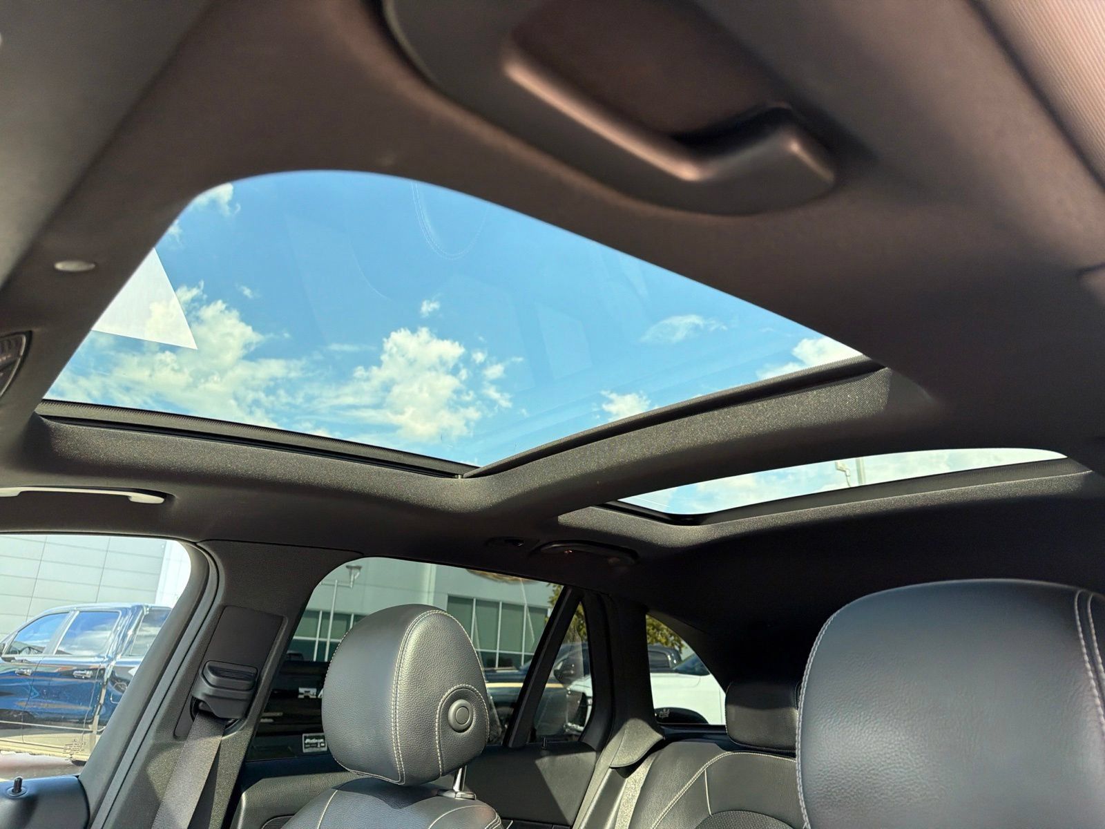 Used 2022 Mercedes-Benz GLC 300 image 16