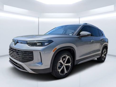 New 2026 Volkswagen Tiguan SE FWD image 7