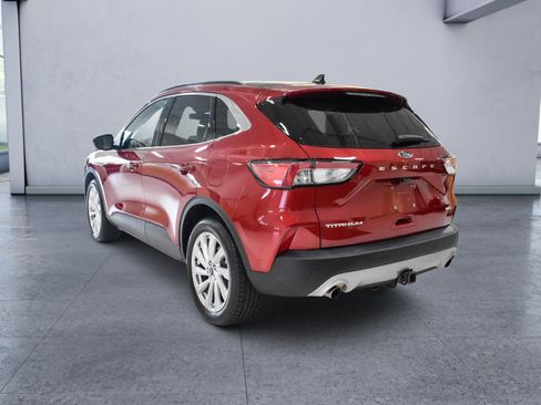 Used 2021 Ford Escape Titanium w/ Titanium Elite Package AWD/4WD image 3