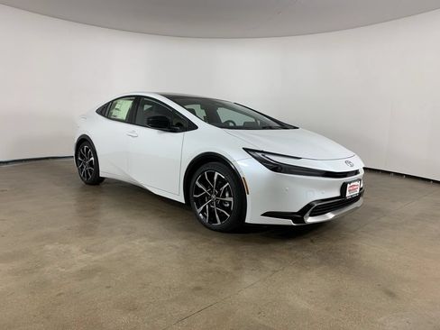 New 2026 Toyota Prius Plug-In Hybrid w/ Limited Premium Package FWD image 5