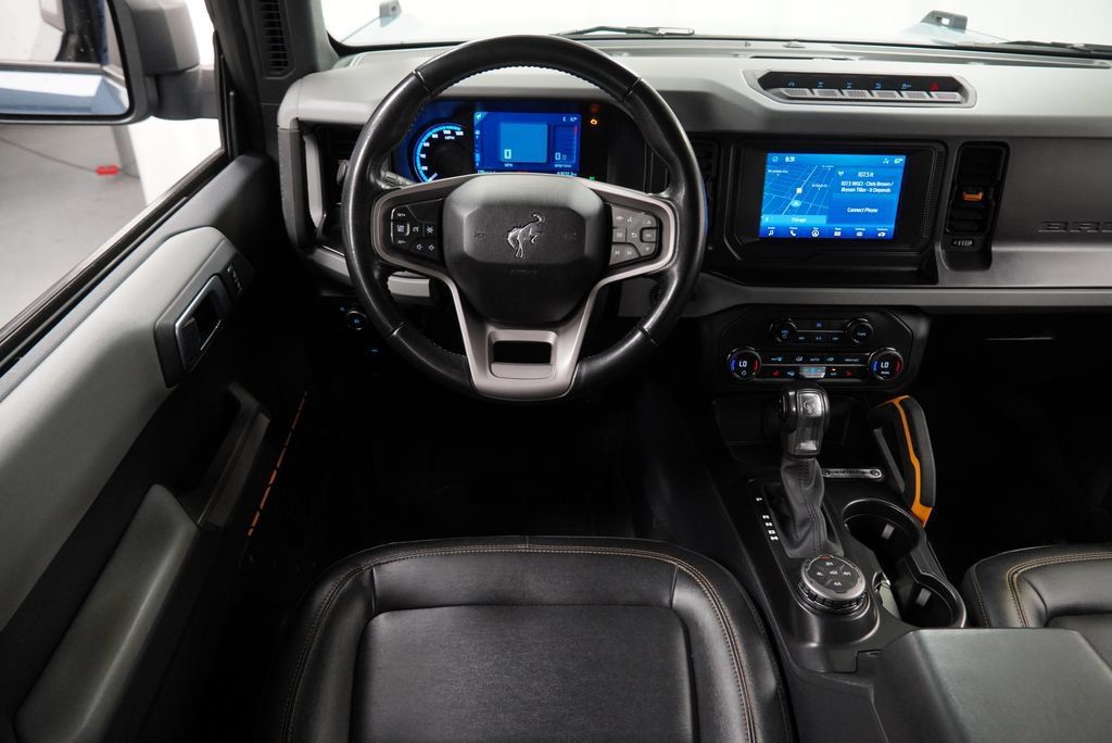 Used 2023 Ford Bronco Badlands w/ Sasquatch Package AWD/4WD image 12