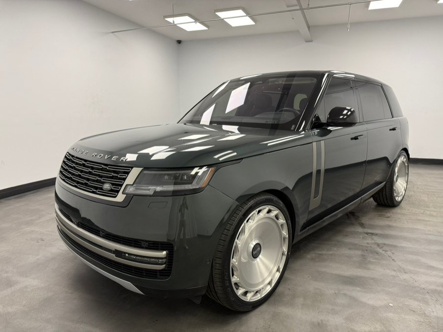 Used 2023 Land Rover Range Rover Long Wheelbase SE AWD/4WD image 4