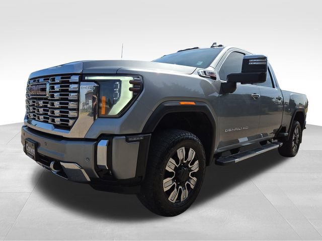 Used 2024 GMC Sierra 3500 Denali w/ Denali Reserve Package AWD/4WD image 5