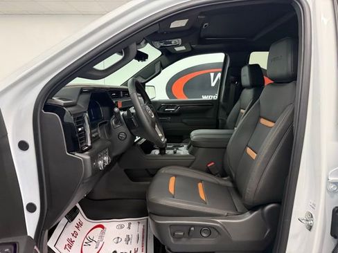New 2026 GMC Sierra 1500 AT4 w/ AT4 Premium Package image 9