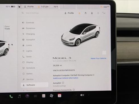 Used 2021 Tesla Model 3 Standard Range Plus image 26