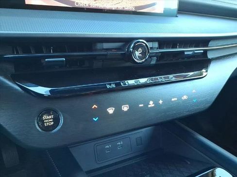 Certified 2025 Nissan Murano SV w/ Cargo Package image 25