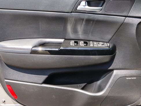 Used 2020 Kia Sportage SX FWD image 27