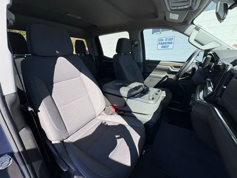 Used 2022 Chevrolet Silverado 1500 LT image 25